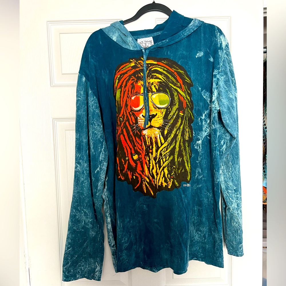 Unisex Rastafarian lion art sweatshirt size XL